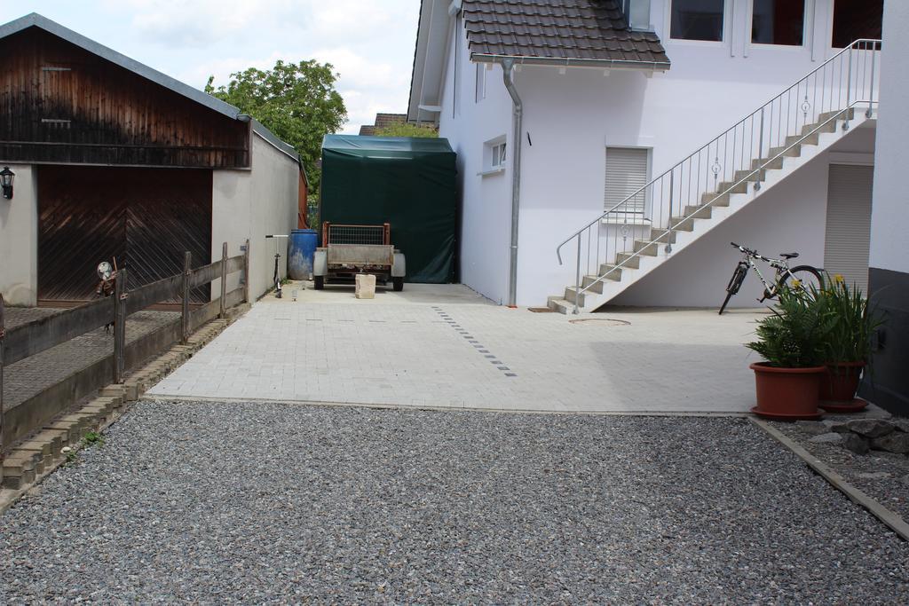 Gaestehaus Mama รูสท์ ภายนอก รูปภาพ